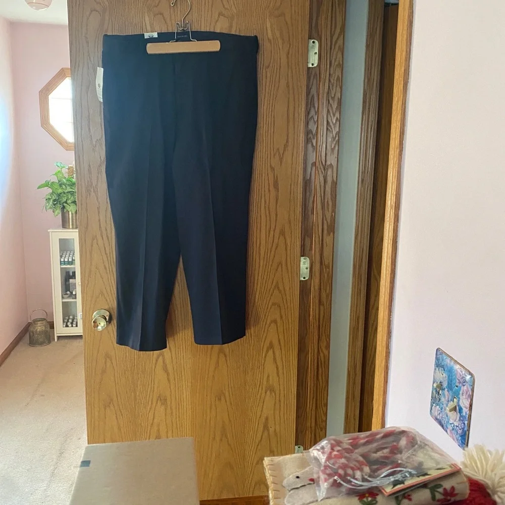 Black Women's Dress Pants - Classic Straight Leg